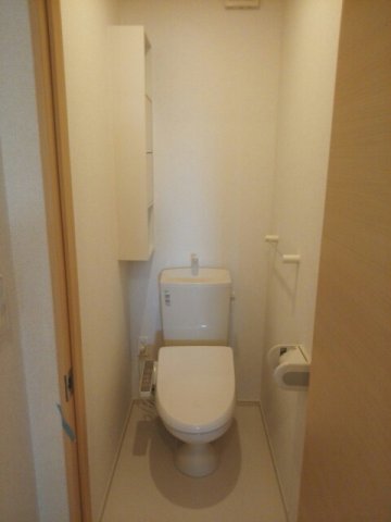 トイレ　ゆったりとした空間のトイレです