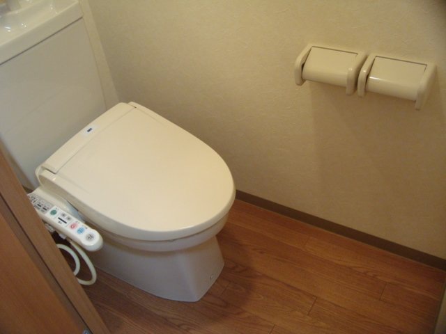 トイレ　落ち着いたトイレです
