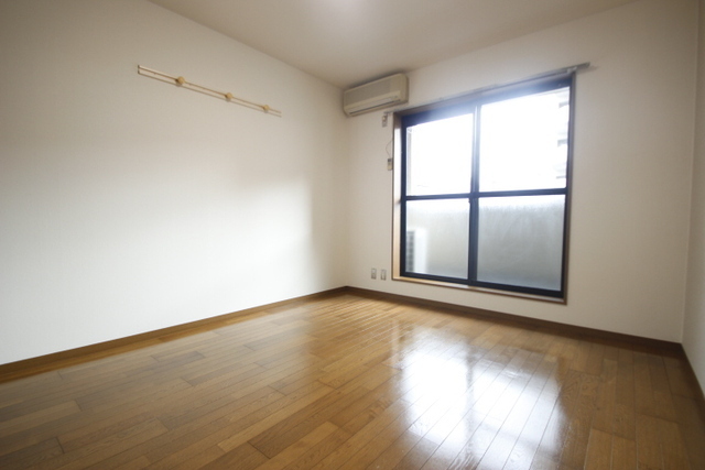 居室・リビング　※他部屋の写真です。