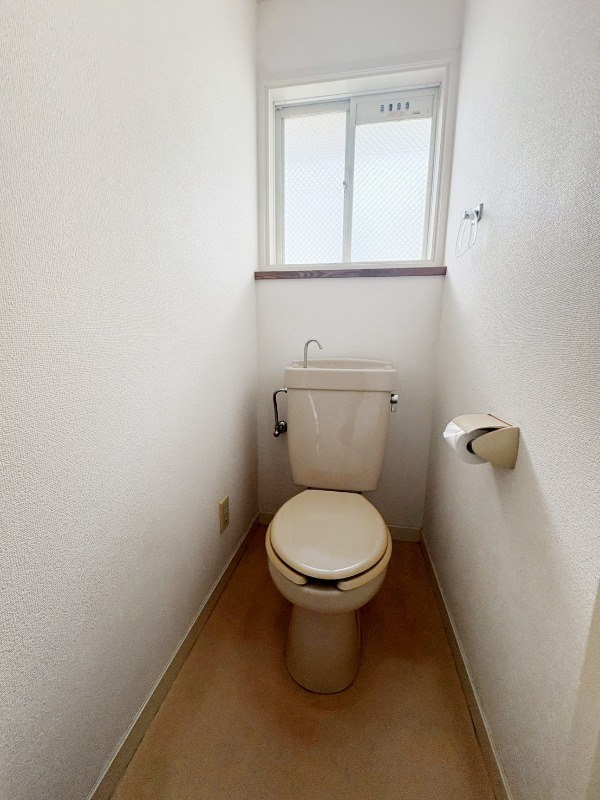 トイレ　ゆったりとした空間のトイレです