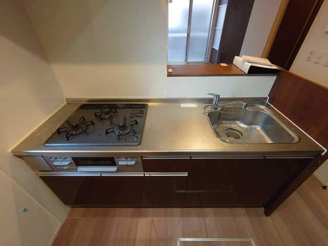 キッチン　別部屋の参考写真となります