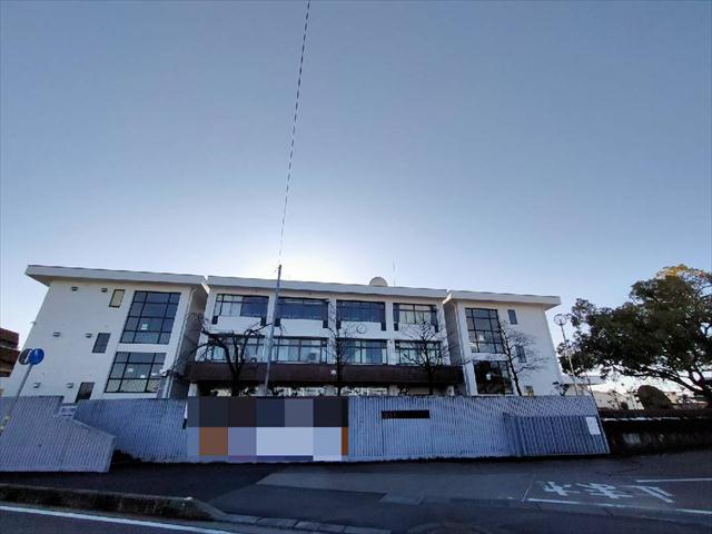 中学校　古河市立古河第三中学校（中学校）まで1546m