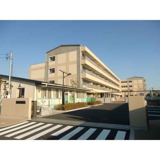 小学校　浜松市立積志小学校（小学校）まで863m