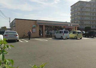 コンビニ　セブンイレブン上尾本町東店（コンビニ）まで248m