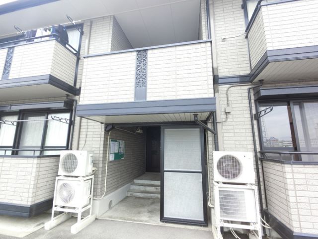 ＪＲ高崎線 倉賀野駅 徒歩18分 2階建 築28年の外観写真