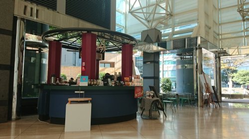 飲食店　エスプレッソ・アメリカーノ 横浜クリエーションスクエア店（飲食店）まで531m