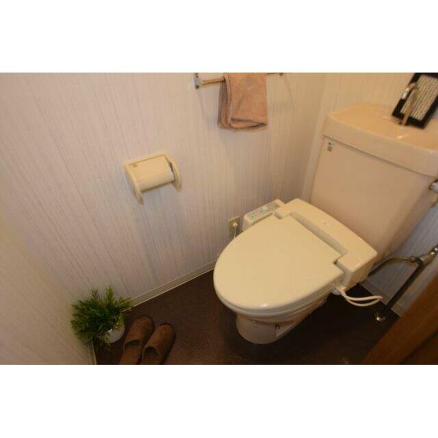 トイレ　前回募集時の写真です 家具等はつきません