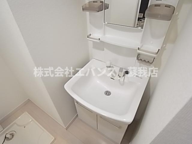 洗面設備　広い洗面スペース