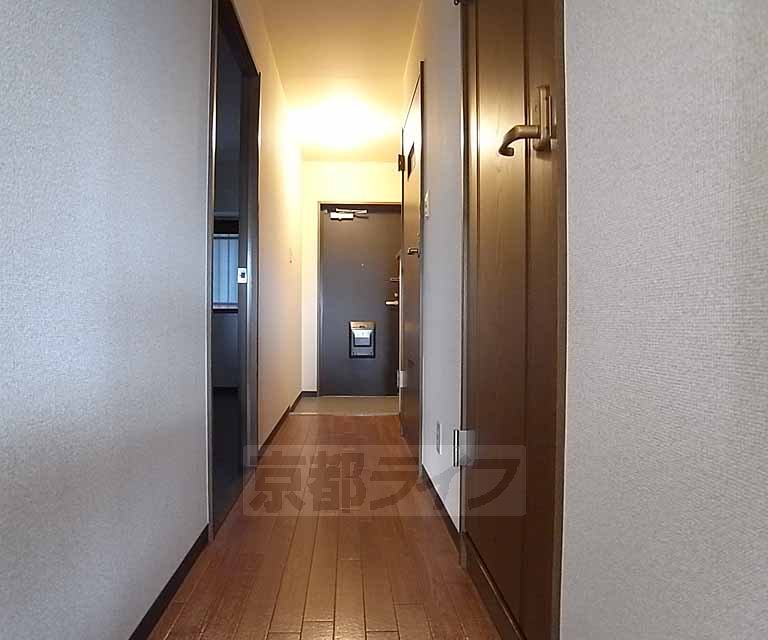 その他部屋・スペース　きれいな廊下です。