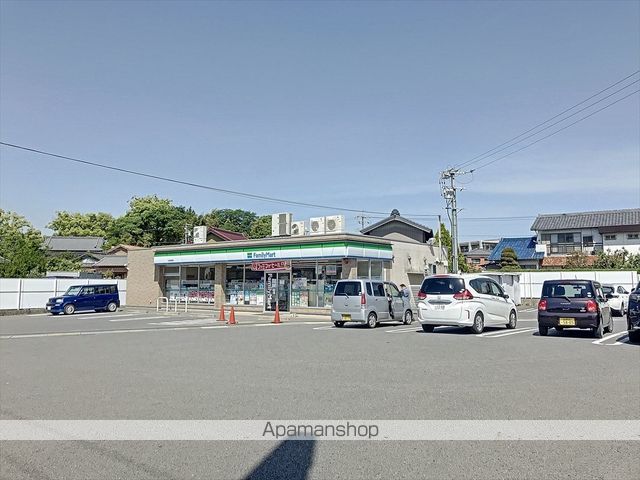 コンビニ　ファミリーマート大府長草店（コンビニ）まで437m