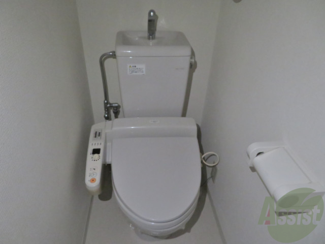 トイレ　ウォシュレット付きのトイレです。シャワートイレは日本の宝。