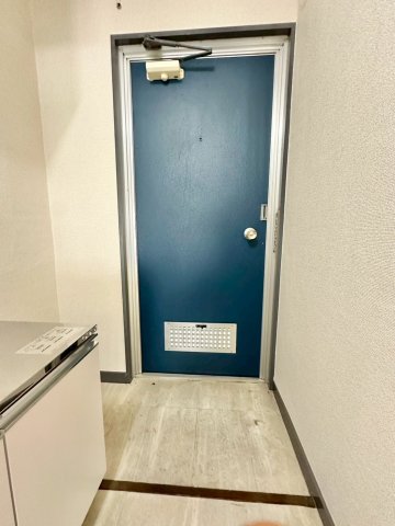 玄関　※別部屋参考写真※
