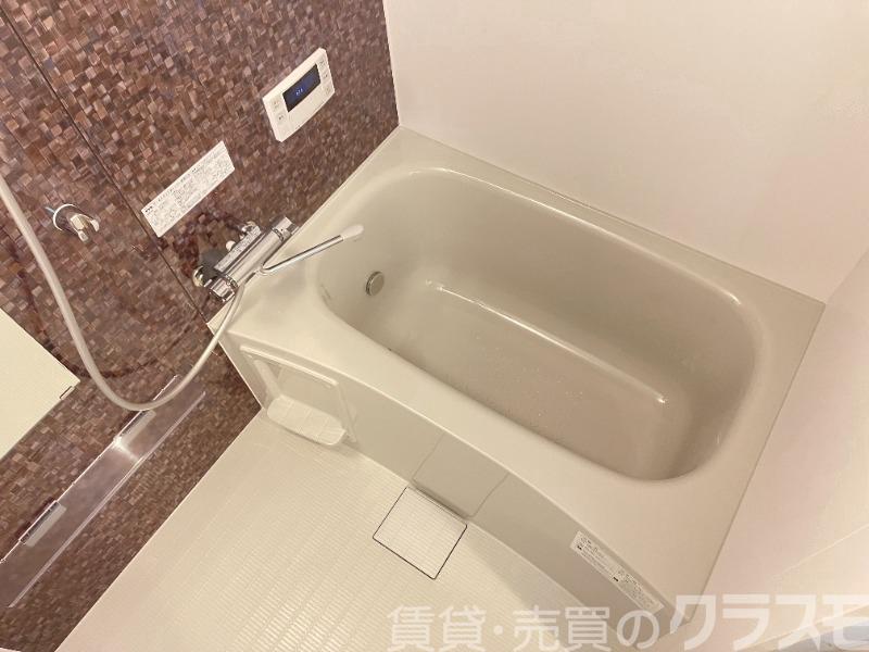 バス・シャワールーム　浴室乾燥機＆追い焚き機能付きバス♪