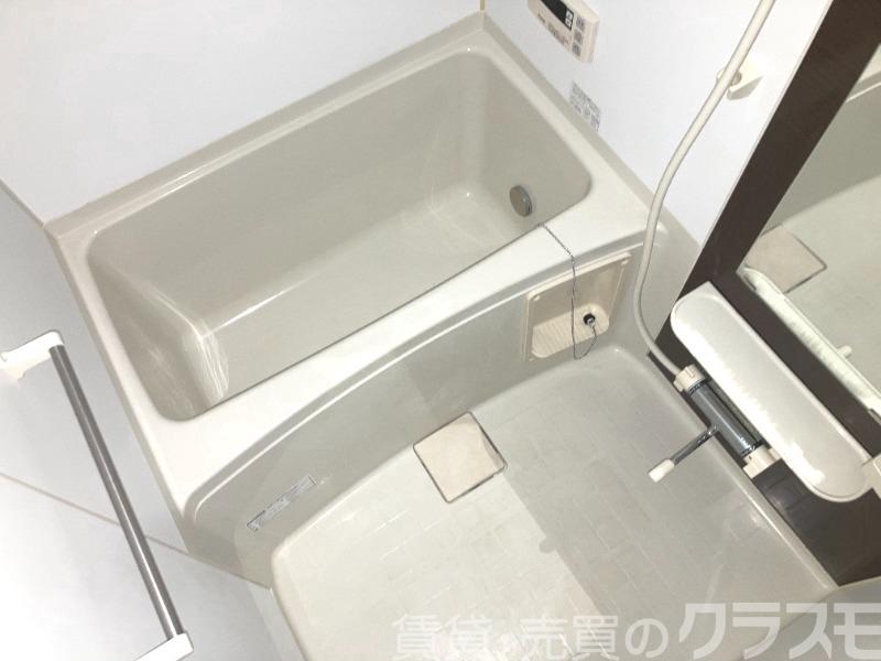 バス・シャワールーム　追い焚き機能付きバス♪
