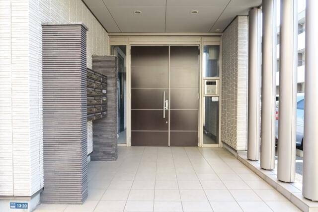 エントランス　鈴?町　徒歩８分です