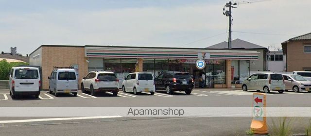 コンビニ　セブン－イレブン大分古国府店（コンビニ）まで741m