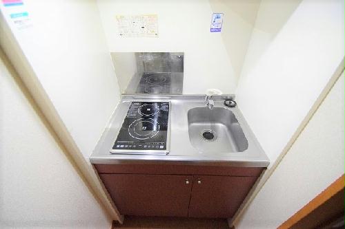 キッチン　仕様・設備は現況と異なる場合がございます
