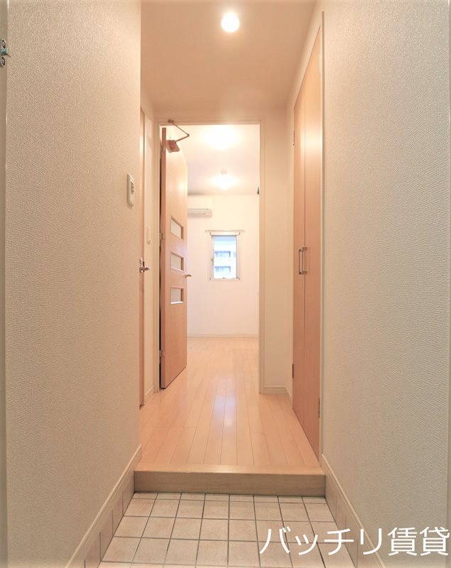 玄関　室内写真等は別号数の為、現状優先となります