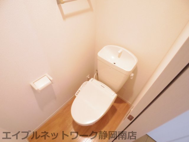 エヴァ曲金のトイレ写真