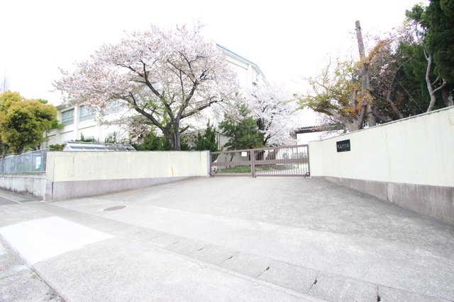 中学校　名古屋市立大森中学校（中学校）まで1400m