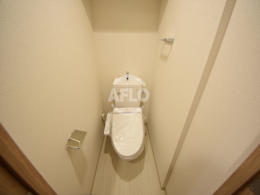 トイレ　ファステート大阪城東グリッジ　温水洗浄便座