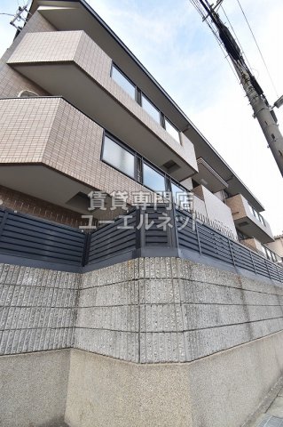 建物外観　綺麗な外観
