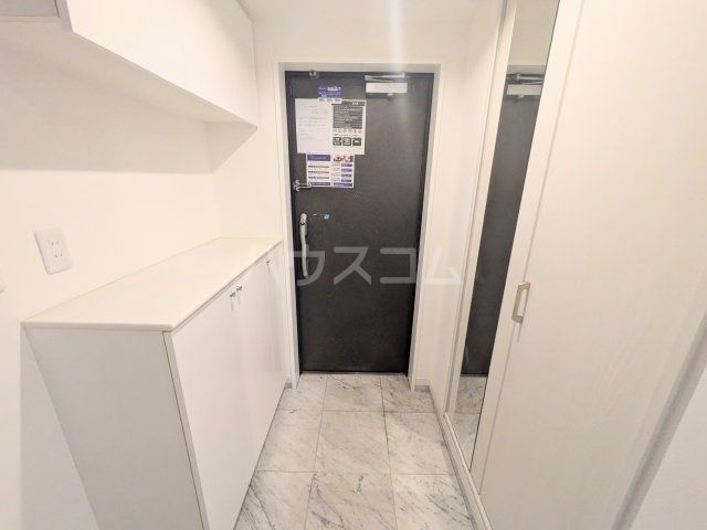 レジディア学芸大学の玄関写真
