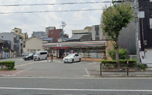 コンビニ　セブンイレブン 大阪野田６丁目店（コンビニ）まで184m