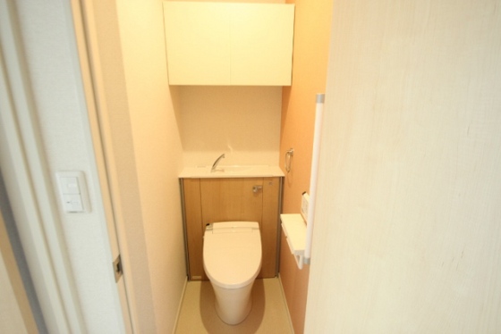 トイレ　※別部屋の写真です
