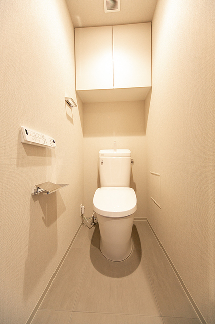 トイレ　※写真は同タイプ住戸です。