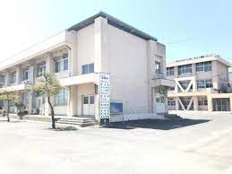 中学校　岡山市立御南中学校（中学校）まで694m
