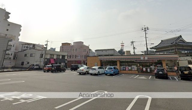 コンビニ　セブンイレブン（コンビニ）まで1093m