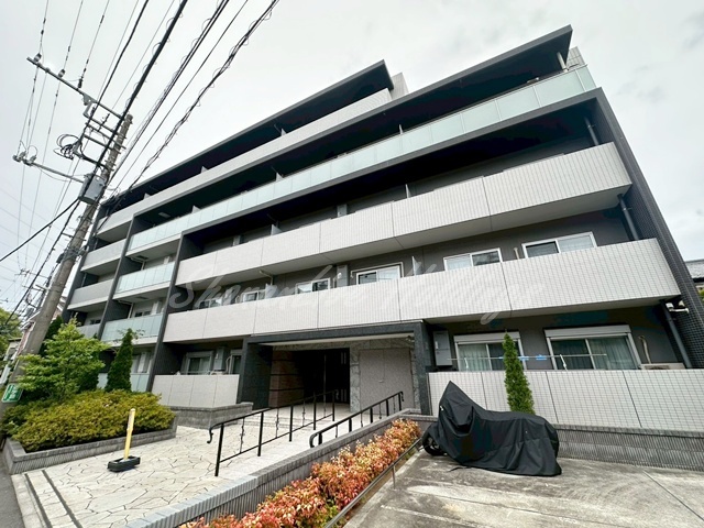 建物外観　鉄筋コンクリート造マンション♪