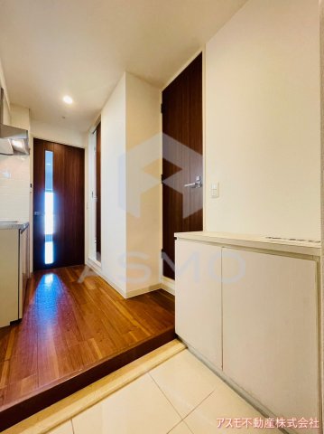 玄関　同マンション別部屋参考写真