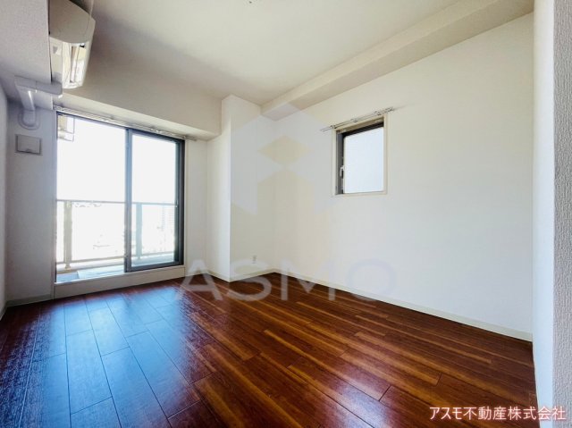 居室・リビング　同マンション別部屋参考写真