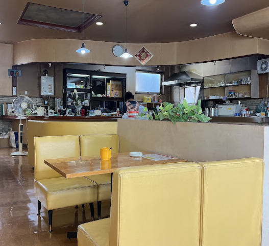 飲食店　ケント（飲食店）まで239m