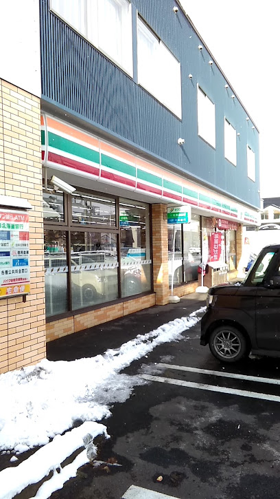 コンビニ　セブンイレブン札幌屯田6条西店（コンビニ）まで682m