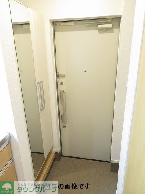 玄関　★同施工会社参考写真★
