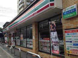 コンビニ　セブンイレブン札幌中央南11条店（コンビニ）まで360m