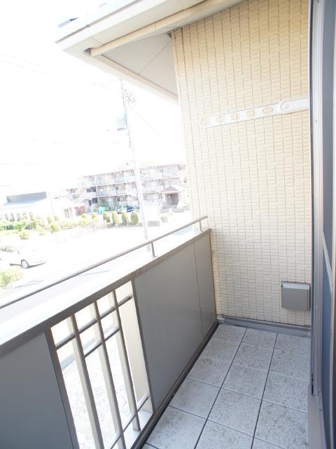 バルコニー　バルコニー付！洗濯物がすぐに乾きそうですね！