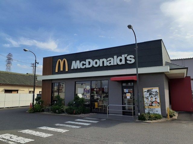 飲食店　マクドナルド26号島橋店様（飲食店）まで1800m