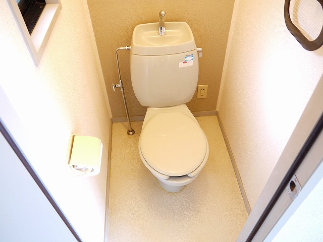 トイレ　清潔感のあるトイレです