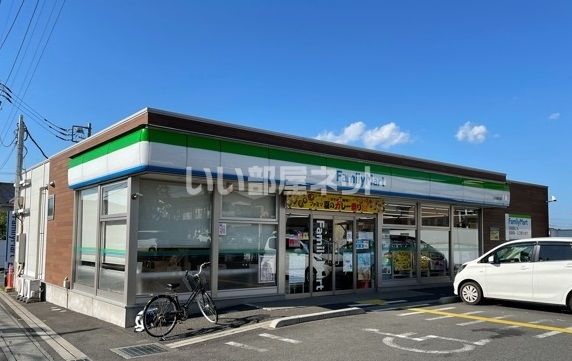 コンビニ　ファミリーマート川越鯨井店（コンビニ）まで198m