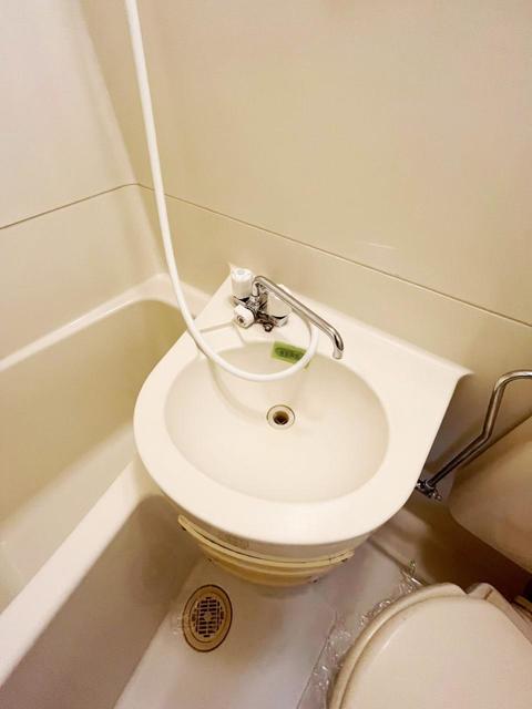 洗面設備　同仕様参考写真