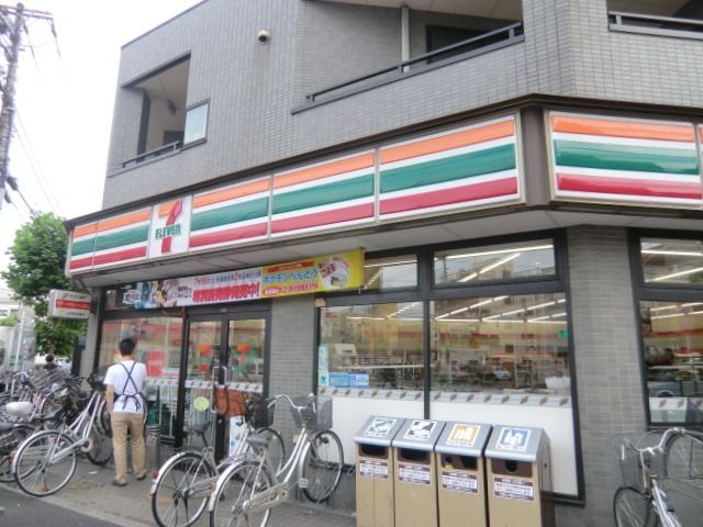 コンビニ　セブンイレブン（コンビニ）まで60m