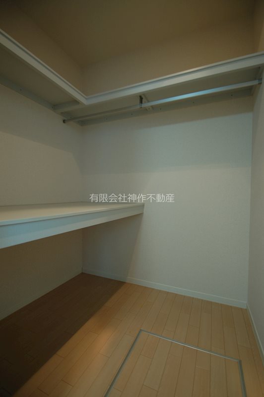 収納　ウォークインクローゼット