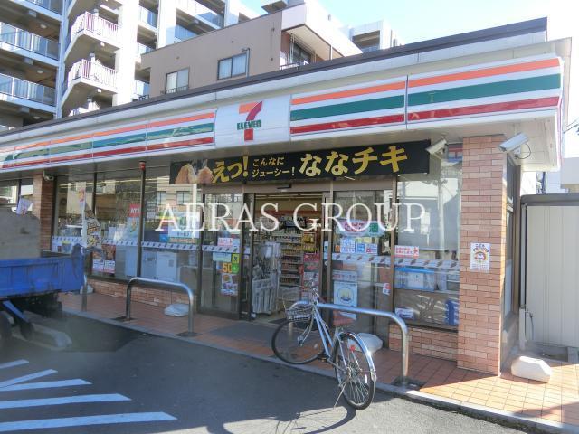 コンビニ　セブンイレブン葛飾青戸5丁目店（コンビニ）まで141m