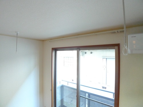 その他設備　室内物干し機
