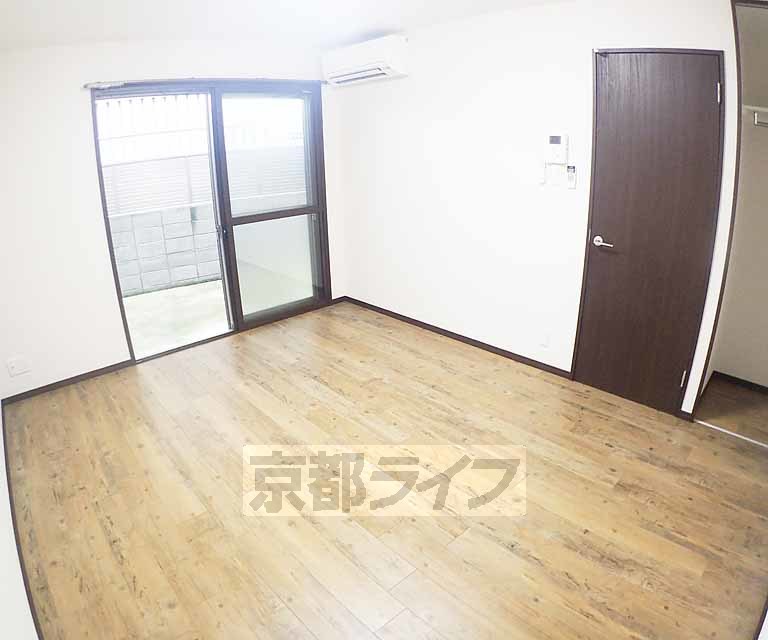 居室・リビング　とても綺麗なお部屋です。