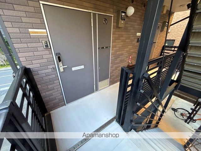 東武東上線 大山駅 徒歩9分 3階建 築12年の外観写真